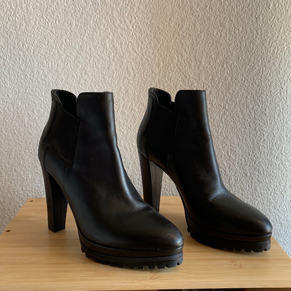 AllSaints womens boots size 40 Sardis Bootie in black